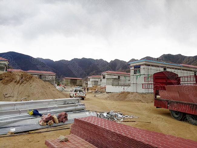 西藏樹(shù)脂瓦安置房建設