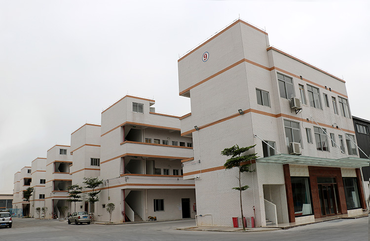 合成樹(shù)脂瓦節省屋面工程鋪裝材料和鋪裝時(shí)間 合成樹(shù)脂瓦節省屋面工程鋪裝材料和鋪裝時(shí)間