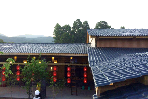 合成樹(shù)脂瓦節省屋面工程鋪裝材料和鋪裝時(shí)間 合成樹(shù)脂瓦節省屋面工程鋪裝材料和鋪裝時(shí)間