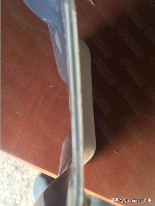 白底樹(shù)脂瓦質(zhì)量好？揭開(kāi)各白底樹(shù)脂瓦的秘密，曝光真相，還原事實(shí)