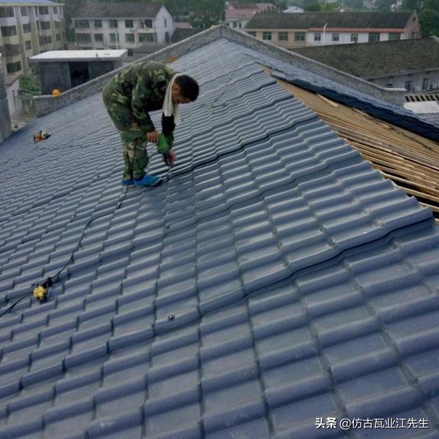 導讀：農村蓋房用樹(shù)脂瓦適合嗎？聽(tīng)完行家的分析，恍然大悟