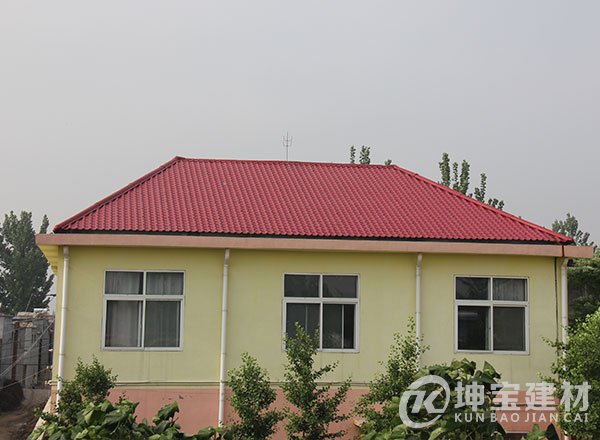 桃都國際城屋頂合成樹(shù)脂瓦裝修成功 桃都國際城屋頂合成樹(shù)脂瓦裝修成功